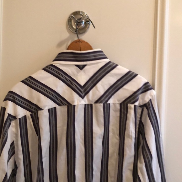 New men’s dress shirt - Picture 4 of 4